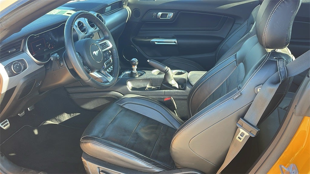 2022 Ford Mustang EcoBoost Premium