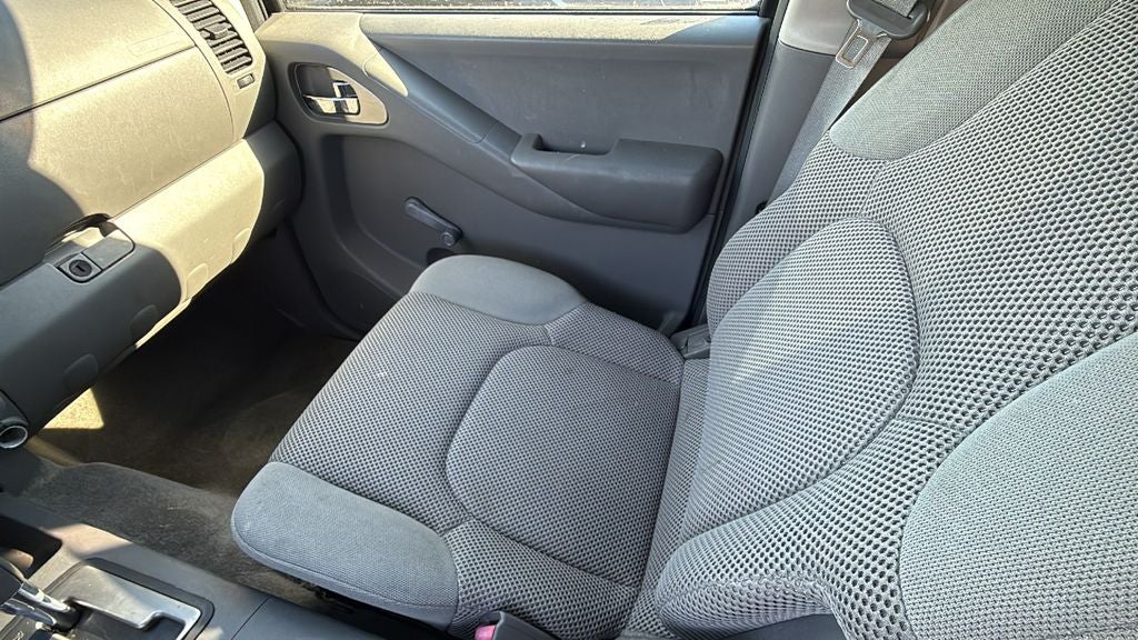 2011 Nissan Frontier S
