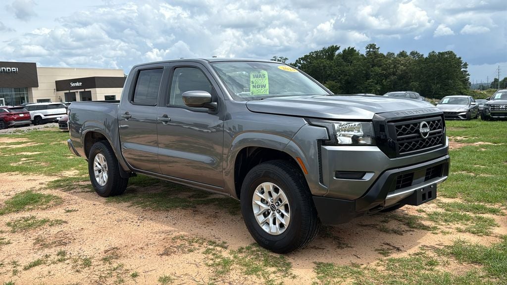 2024 Nissan Frontier SV Crew Cab 4X4 SWB's photo