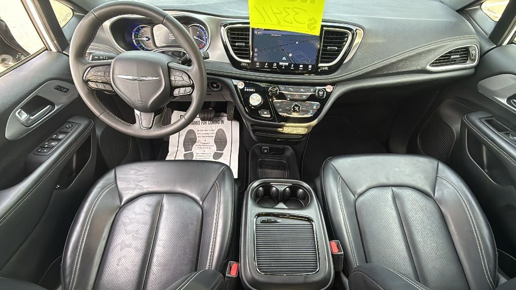 2024 Chrysler Pacifica Hybrid Select