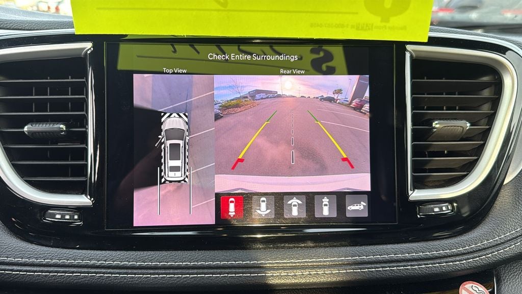 2024 Chrysler Pacifica Hybrid Select