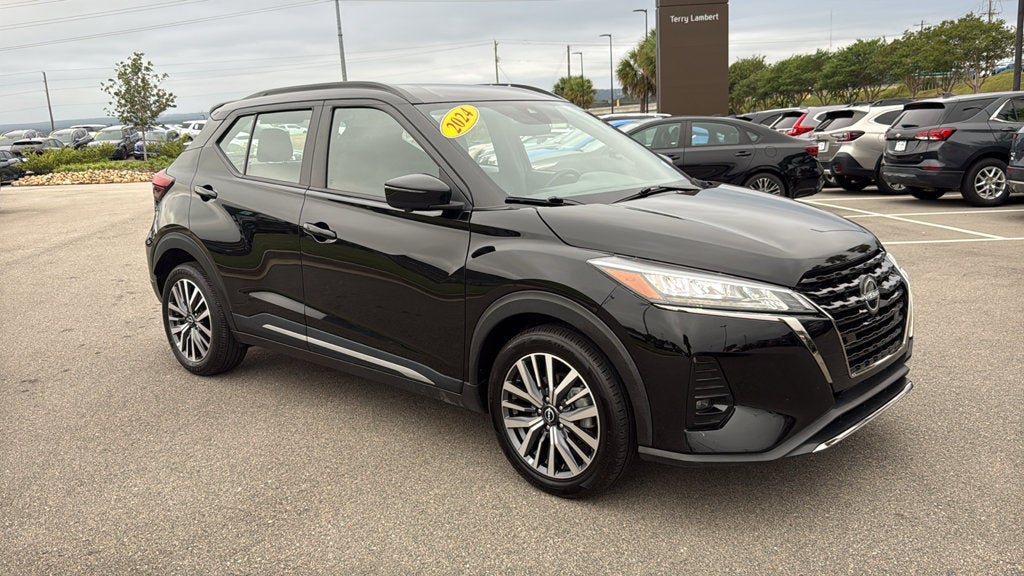 2024 Nissan Kicks SR