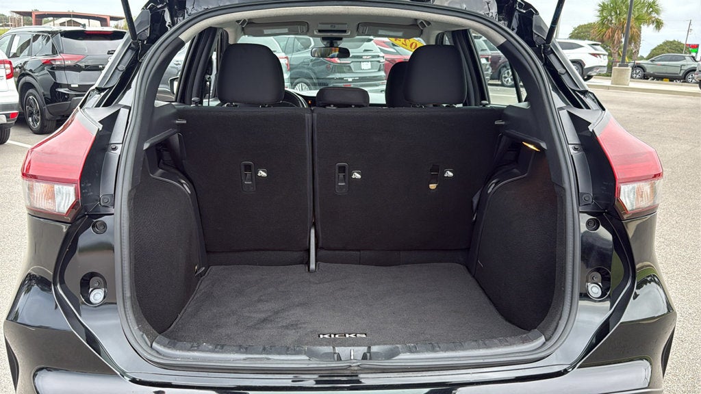 2024 Nissan Kicks SR