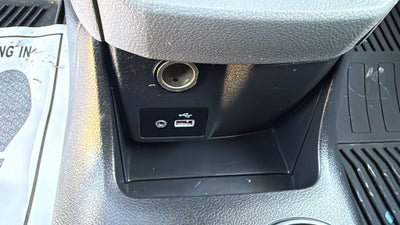 2021 Nissan NV200 SV