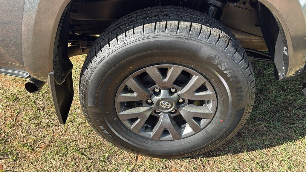 2023 Toyota Tacoma SR5 V6