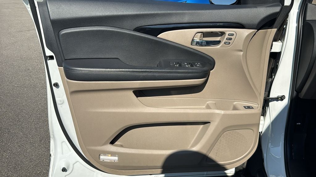 2022 Honda Pilot Touring 7 Passenger