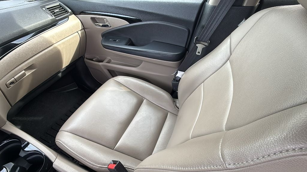 2020 Honda Pilot Touring 8 Passenger