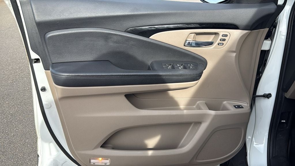 2020 Honda Pilot Touring 8 Passenger