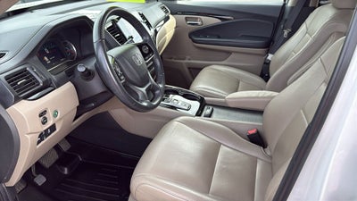 2020 Honda Pilot Touring 8 Passenger