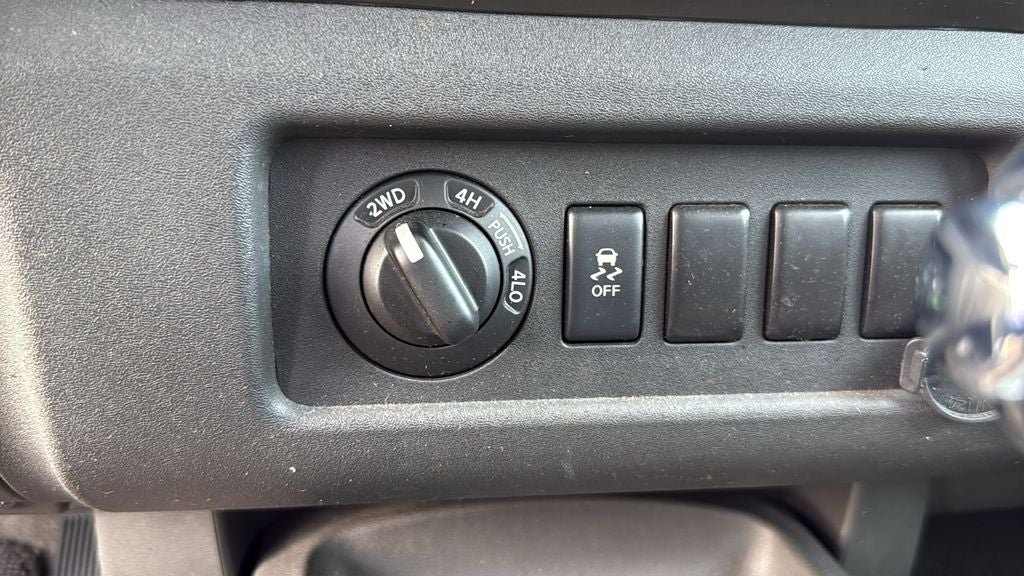 2012 Nissan Xterra X - Photo 20