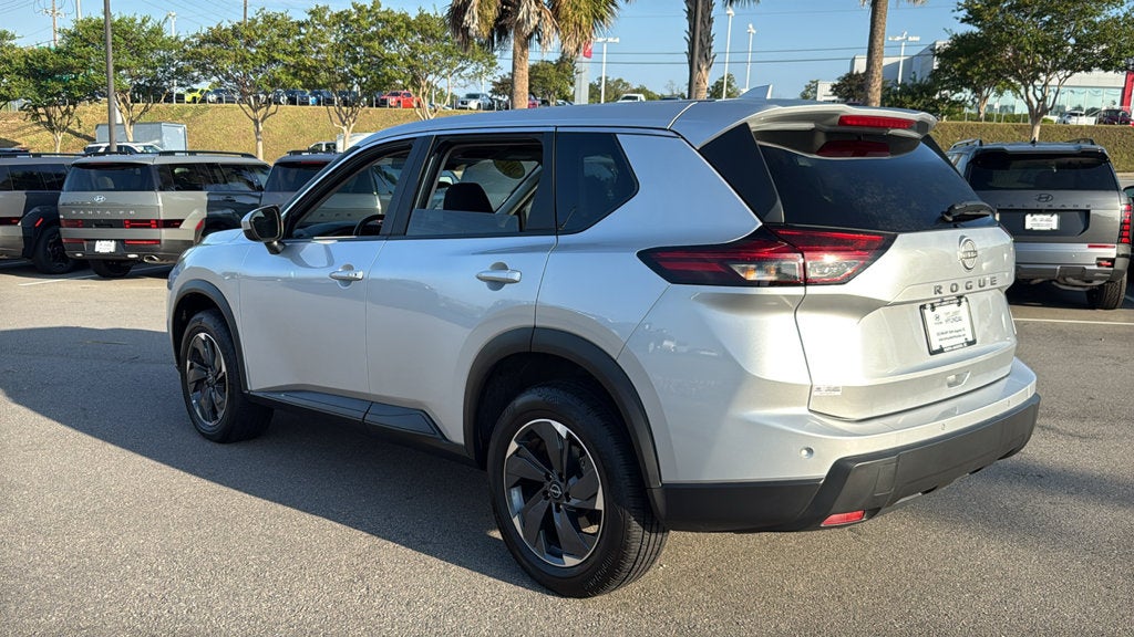 2025 Nissan Rogue SV