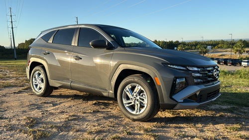 2026 Hyundai TUCSON SE FWD