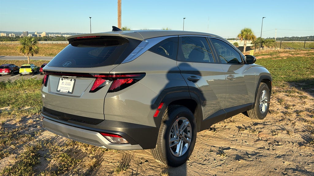 2026 Hyundai TUCSON SE FWD
