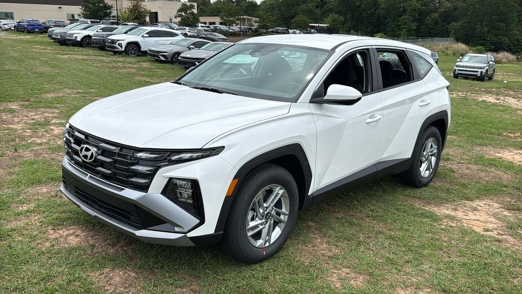 2026 Hyundai TUCSON SE FWD