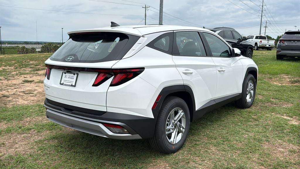 2026 Hyundai TUCSON SE FWD