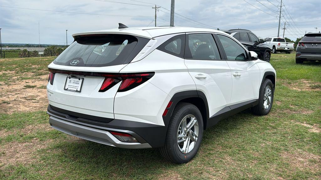 2026 Hyundai TUCSON SE FWD
