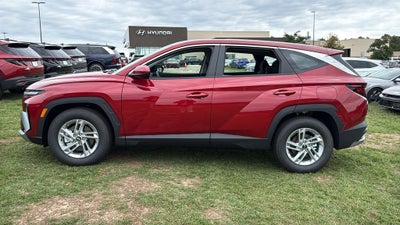 2026 Hyundai TUCSON SE FWD