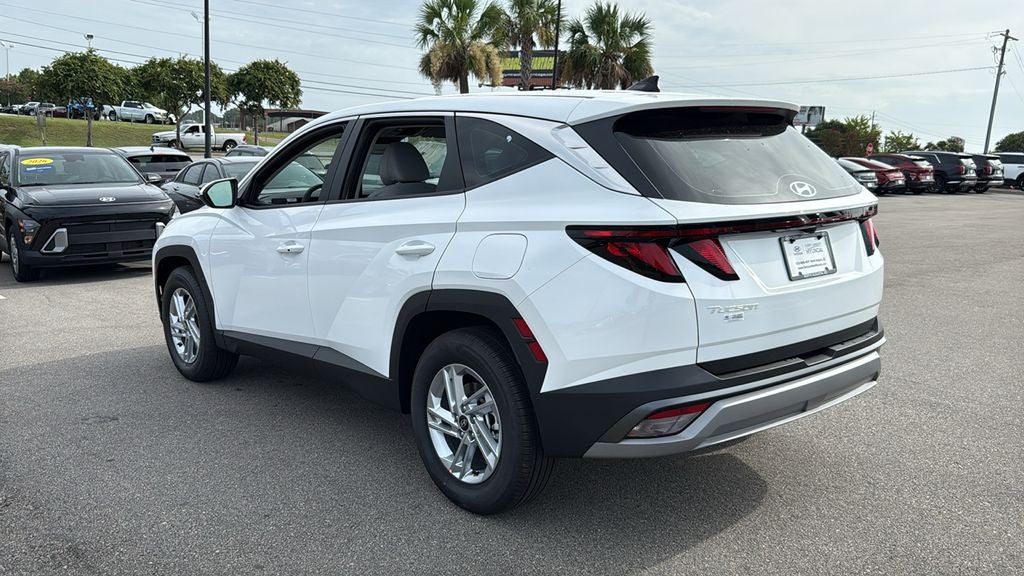 2026 Hyundai TUCSON SE FWD