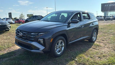 2026 Hyundai TUCSON SE FWD