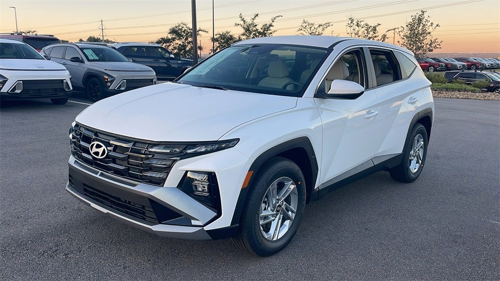 2026 Hyundai TUCSON SE FWD