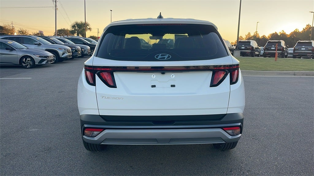 2026 Hyundai TUCSON SE FWD