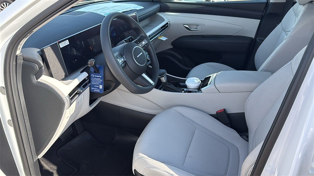2026 Hyundai TUCSON SE FWD