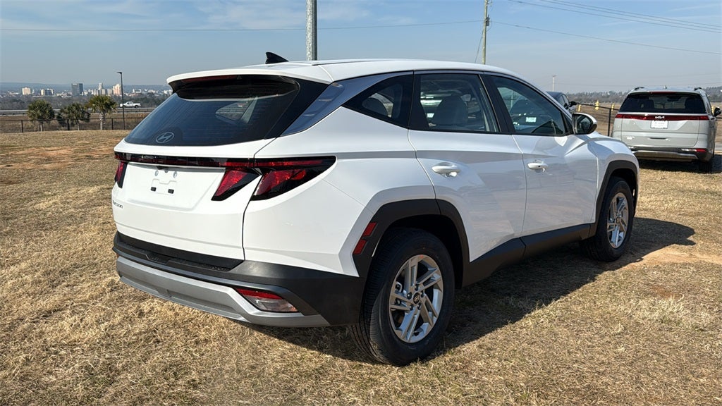 2026 Hyundai TUCSON SE FWD