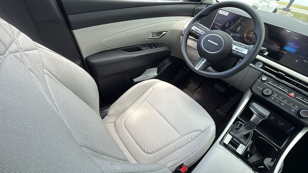 2026 Hyundai TUCSON SE FWD