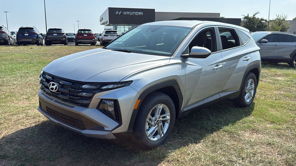 2026 Hyundai TUCSON SE FWD