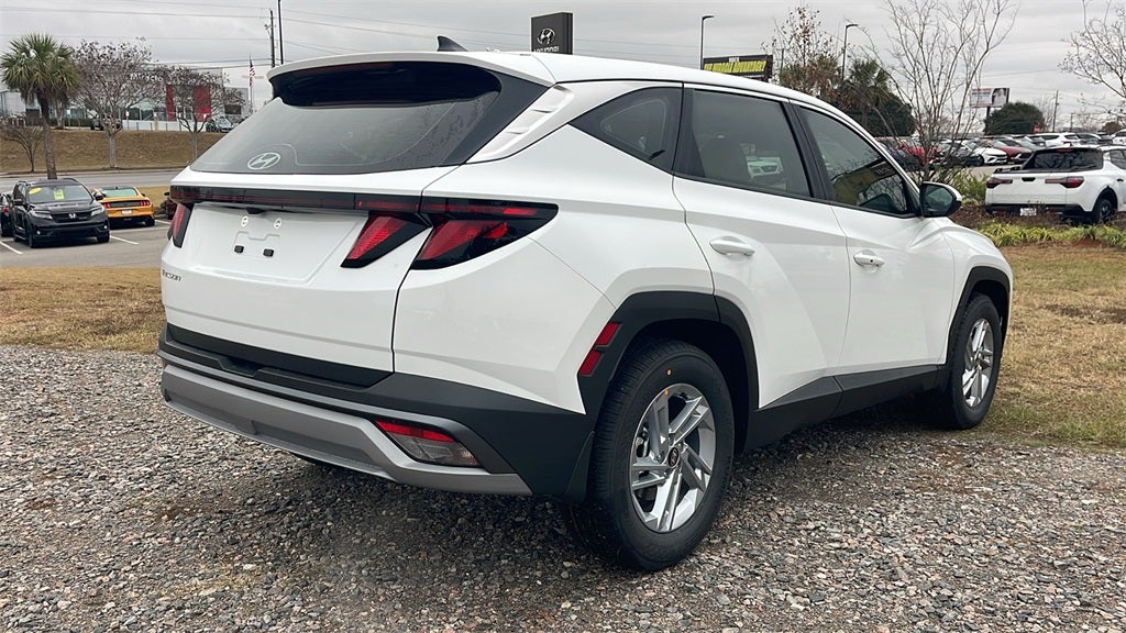 2026 Hyundai TUCSON SE FWD