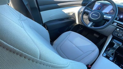 2026 Hyundai TUCSON SE FWD