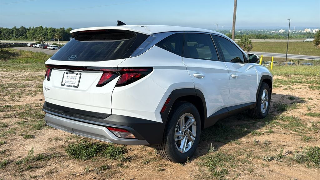 2026 Hyundai TUCSON SE FWD