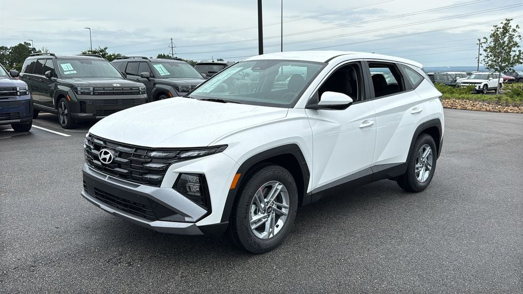 2026 Hyundai TUCSON SE FWD