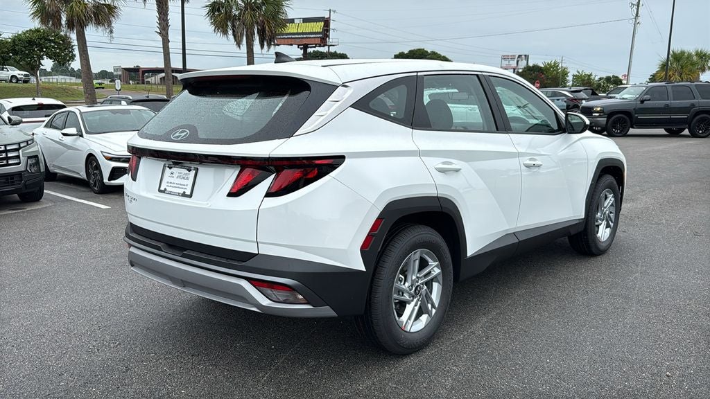 2026 Hyundai TUCSON SE FWD