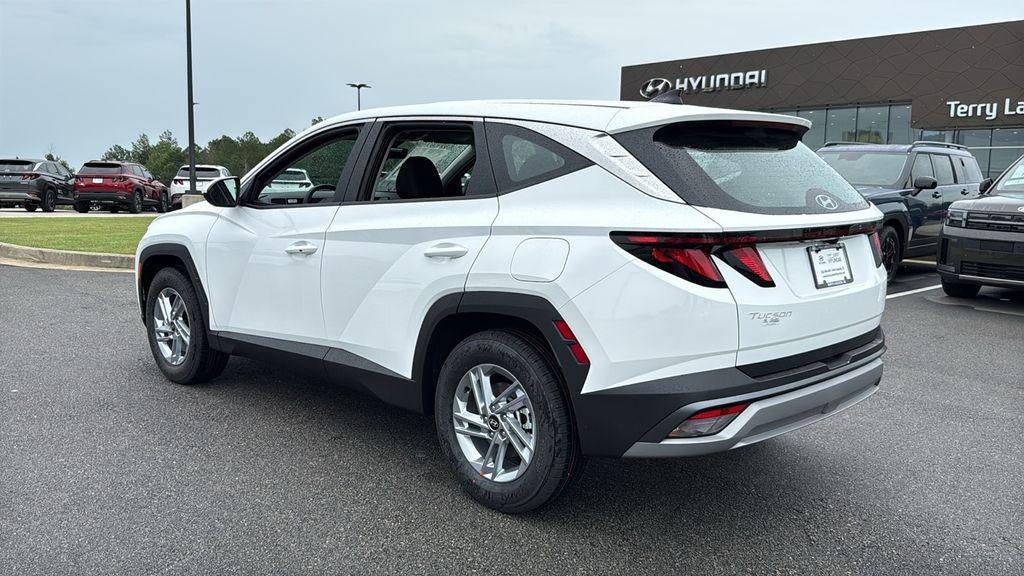 2026 Hyundai TUCSON SE FWD