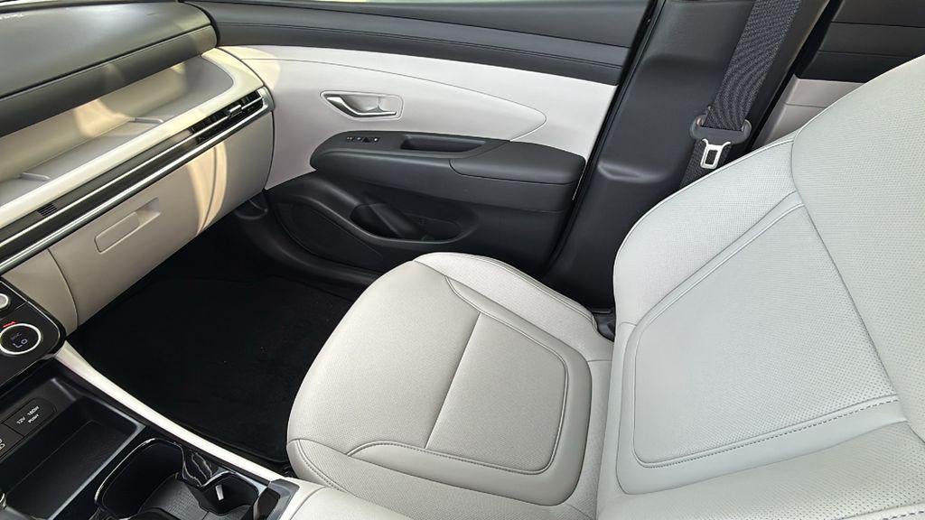 2026 Hyundai TUCSON SEL Plus FWD