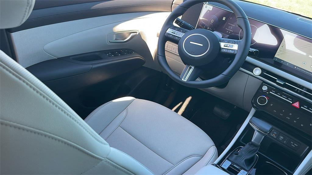 2026 Hyundai TUCSON SEL Premium FWD