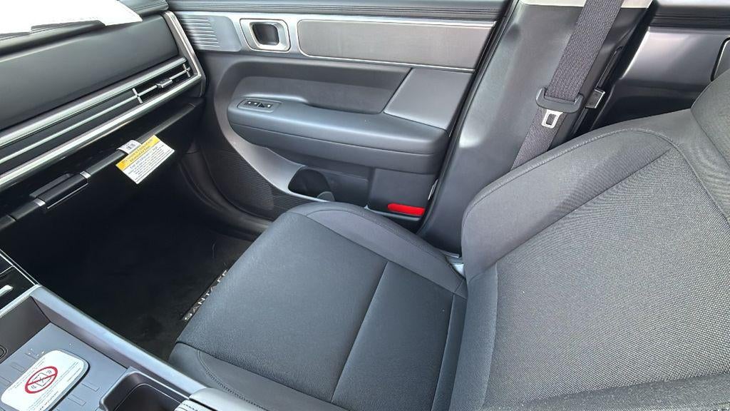 2027 Hyundai SANTA FE SE FWD