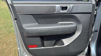 2027 Hyundai SANTA FE SE FWD