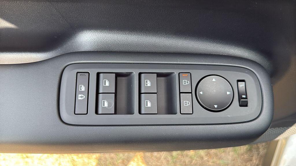 2027 Hyundai SANTA FE SE FWD