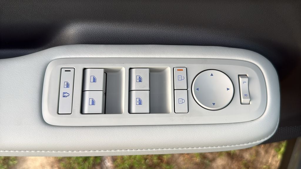 2027 Hyundai SANTA FE SEL FWD