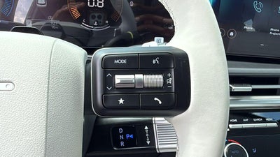 2027 Hyundai SANTA FE SEL FWD