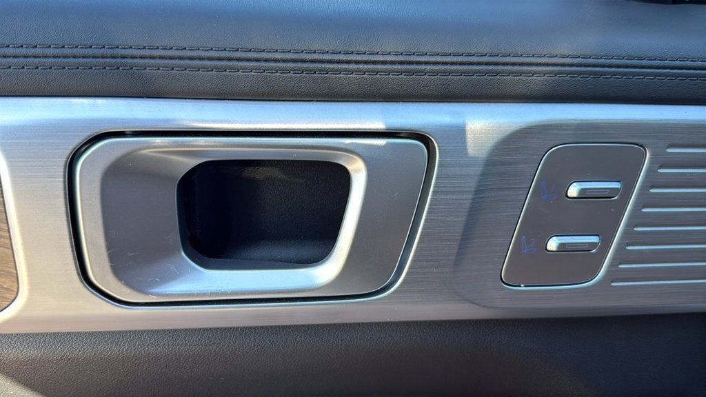 2025 Hyundai SANTA FE HYBRID Limited