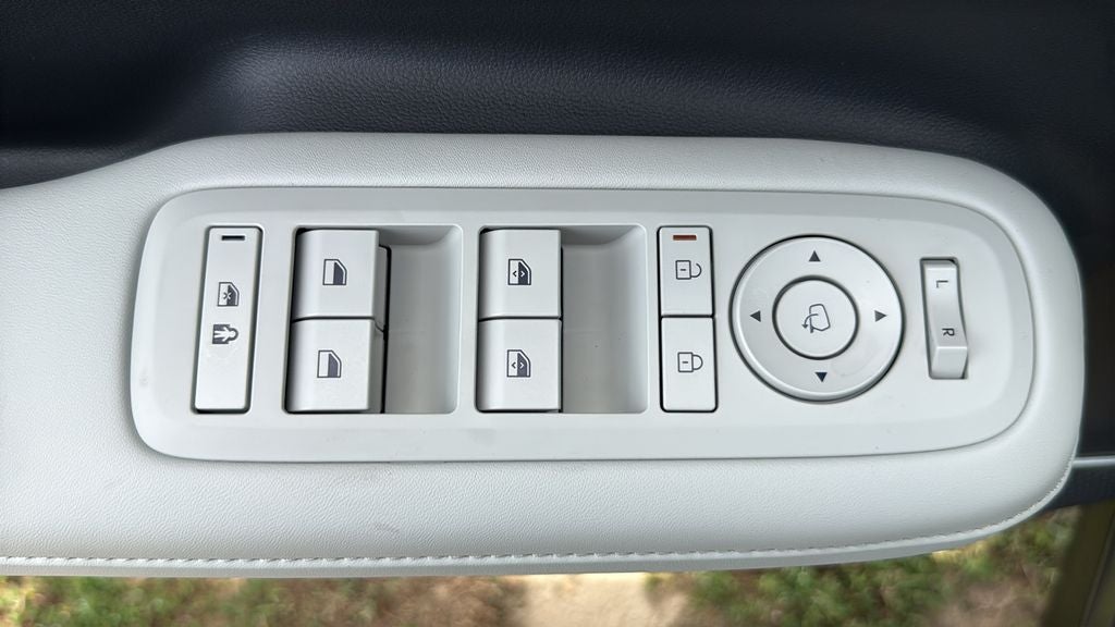 2027 Hyundai SANTA FE Limited FWD