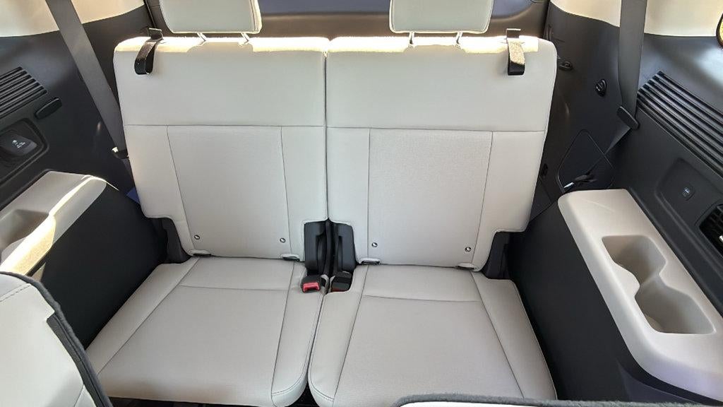 2027 Hyundai SANTA FE Calligraphy AWD