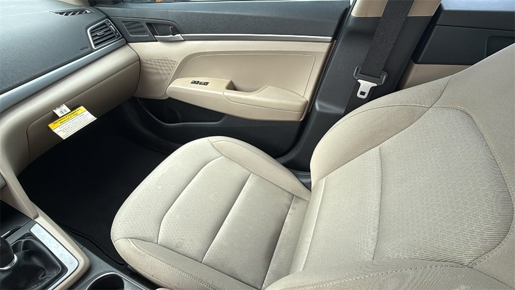 2018 Hyundai ELANTRA SE