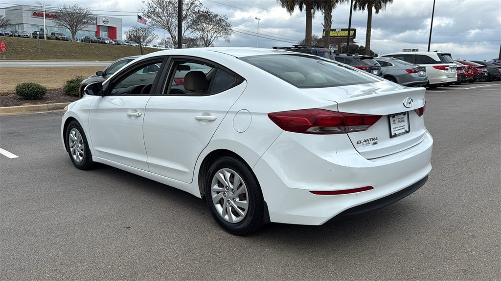 2018 Hyundai ELANTRA SE