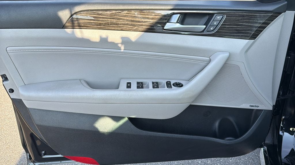 2017 Hyundai SONATA Limited