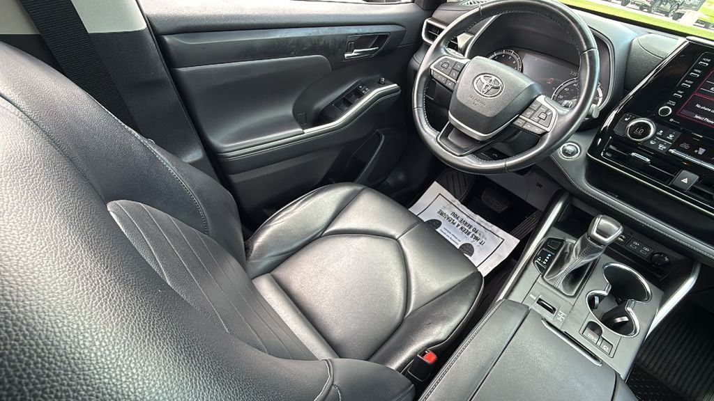2022 Toyota Highlander XLE