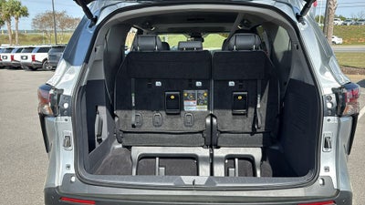 2024 Toyota Sienna XLE 8 Passenger